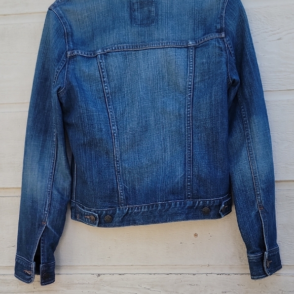 Old Navy Classic Indigo Denim Jacket - Picture 7 of 7